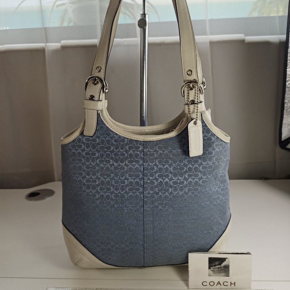 Coach Soho Medium blue White Purse Signature Canvas Leather Straps